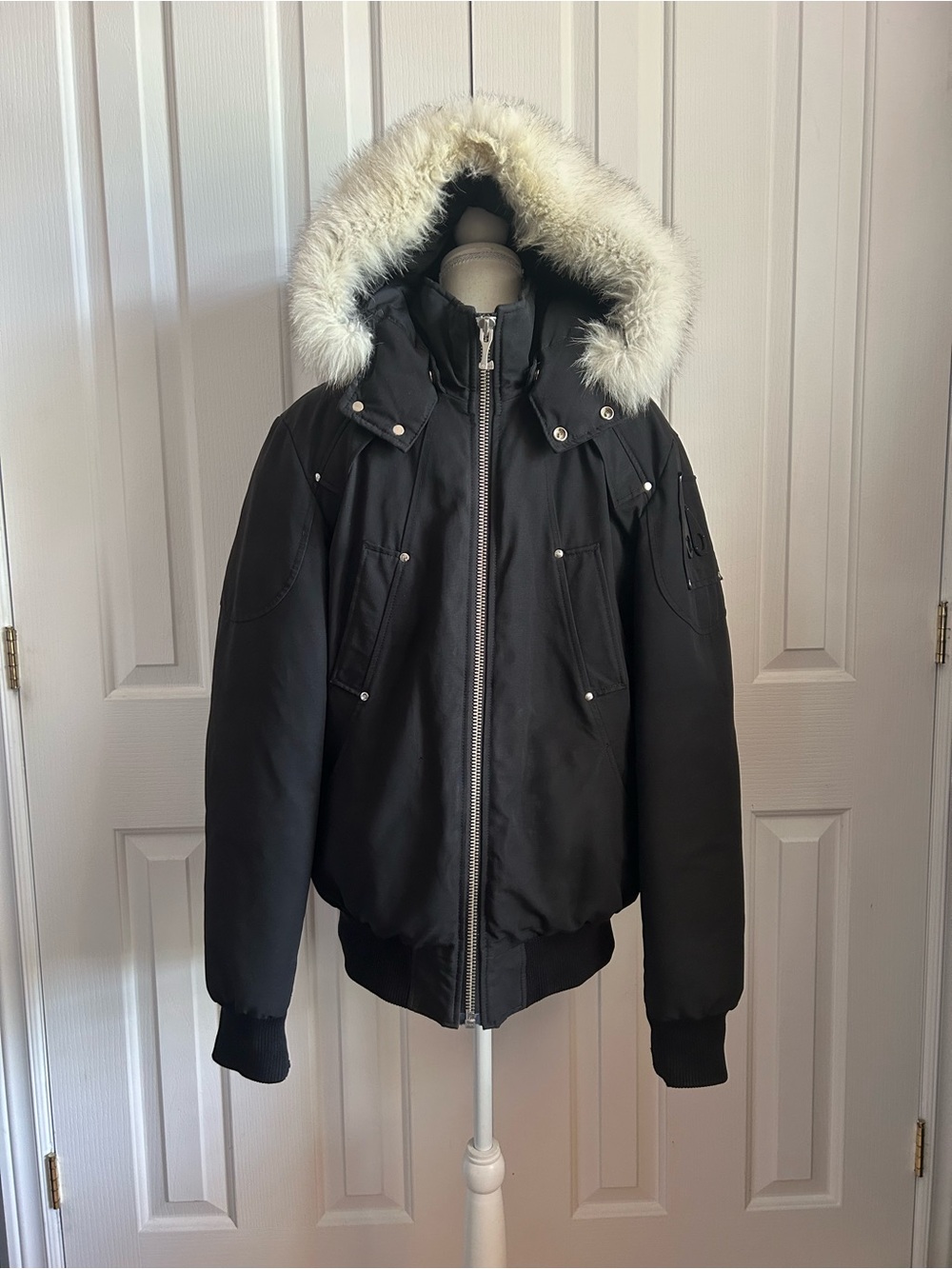 MOOSE KNUCKLES Men Winter Bomber Jacket with Fur-Trimmed Hood, Black, Medium